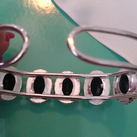 Black Spinel + Sterling Silver 925 Bangle Bracelet - Picture 4 of 7